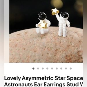 Astronaut asymmetrical earrings Celestial Gold stars pierced Sealed New